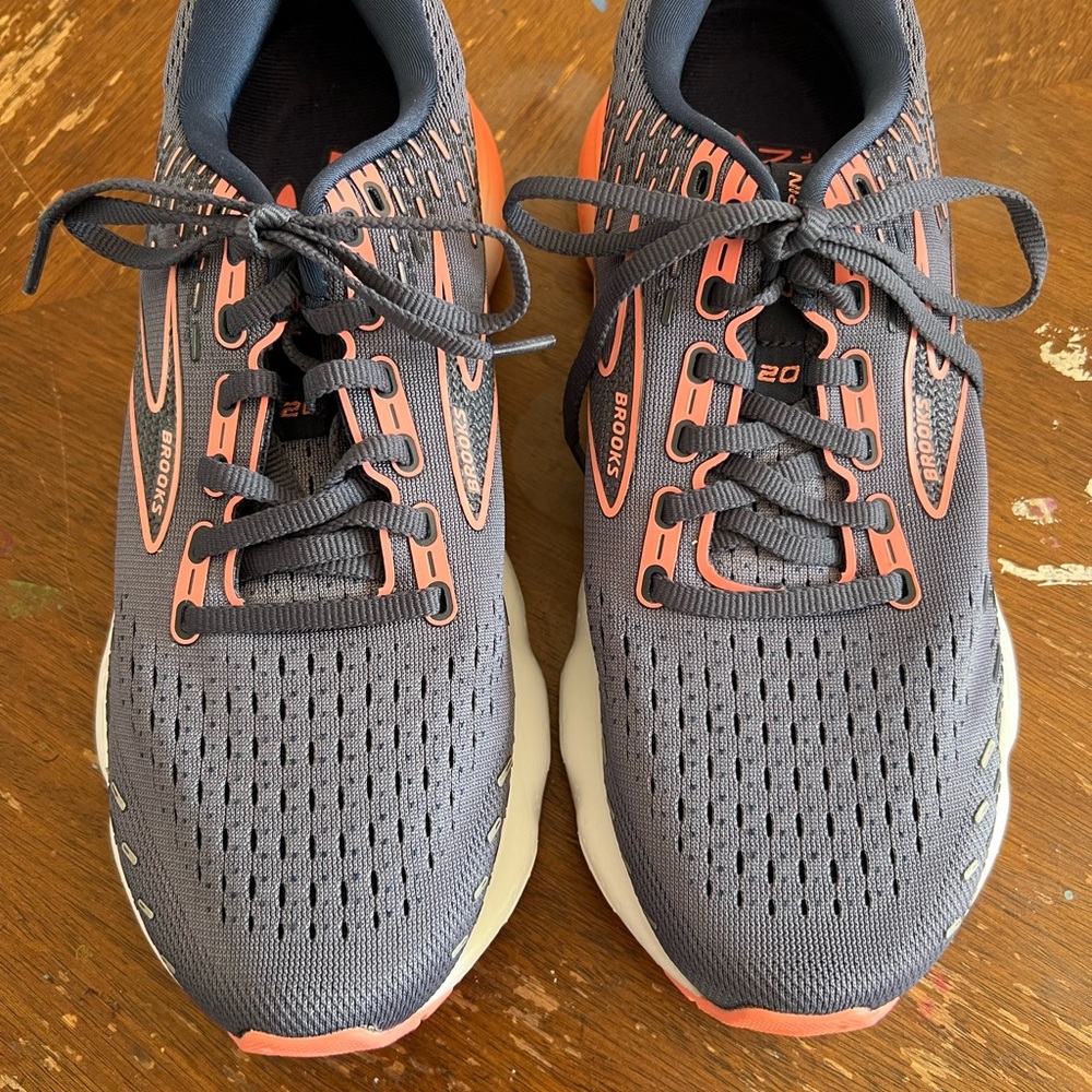 Brooks Glycerins, Women’s Size 9.5